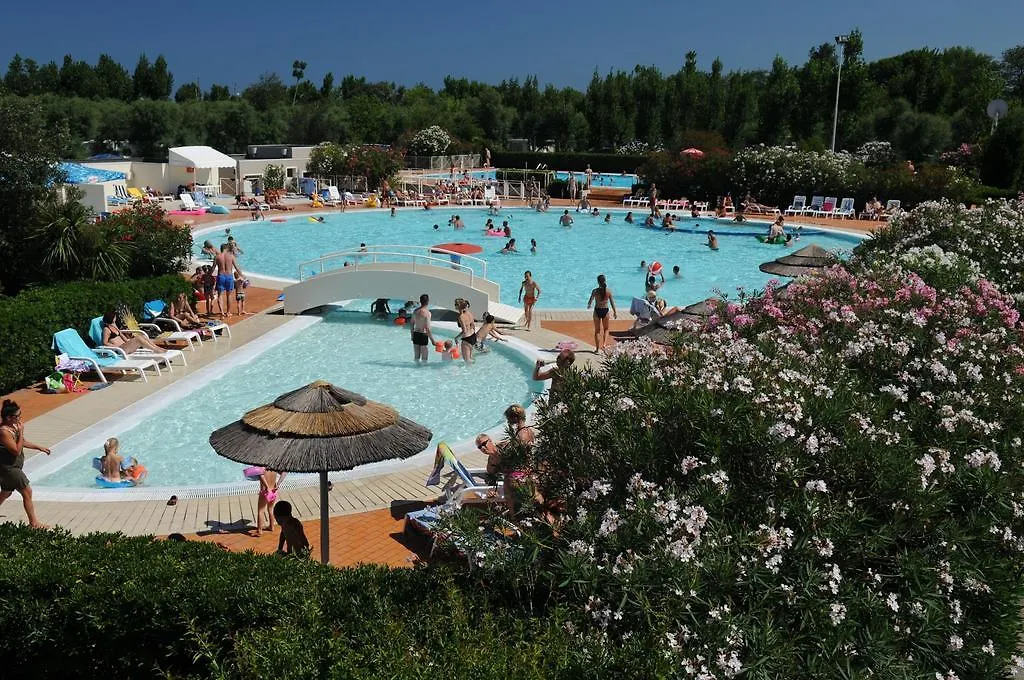 Happy Camp Mobile Homes In Vigna Sul Mar Camping Village